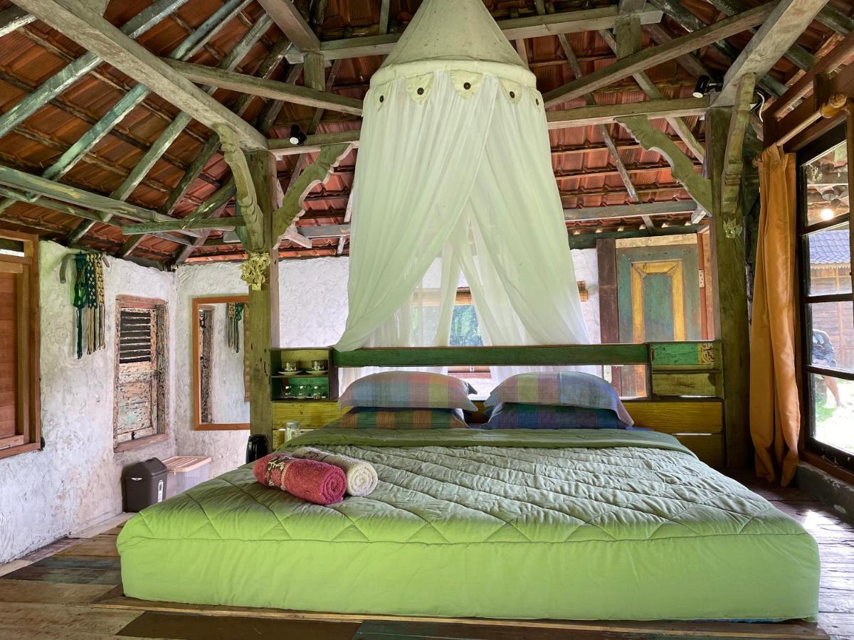Oemah Tepi Sawah Villa จาตีลูวีห์ ภายนอก รูปภาพ